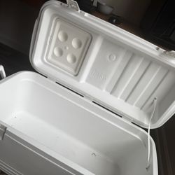 Igloo Cooler