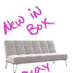 Futon / Couch / Sofa / Convertible Sleeper ***NEW