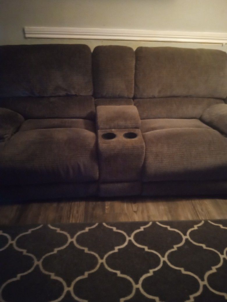 Reclining Sofa Good Condition Need Gone Today Reduced Pice To $45