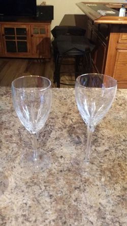 2 gold rim wine glasses