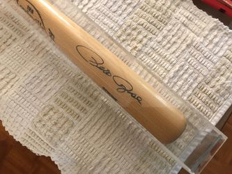Pete Rose Autographed Bat in Plexiglas Display Box with Clear Mounting Slots