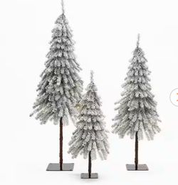 /Christmas Yard Decorations/LuxenHome Christmas Yard Decorations 60 in. H 3-Piece snow flocked sweep