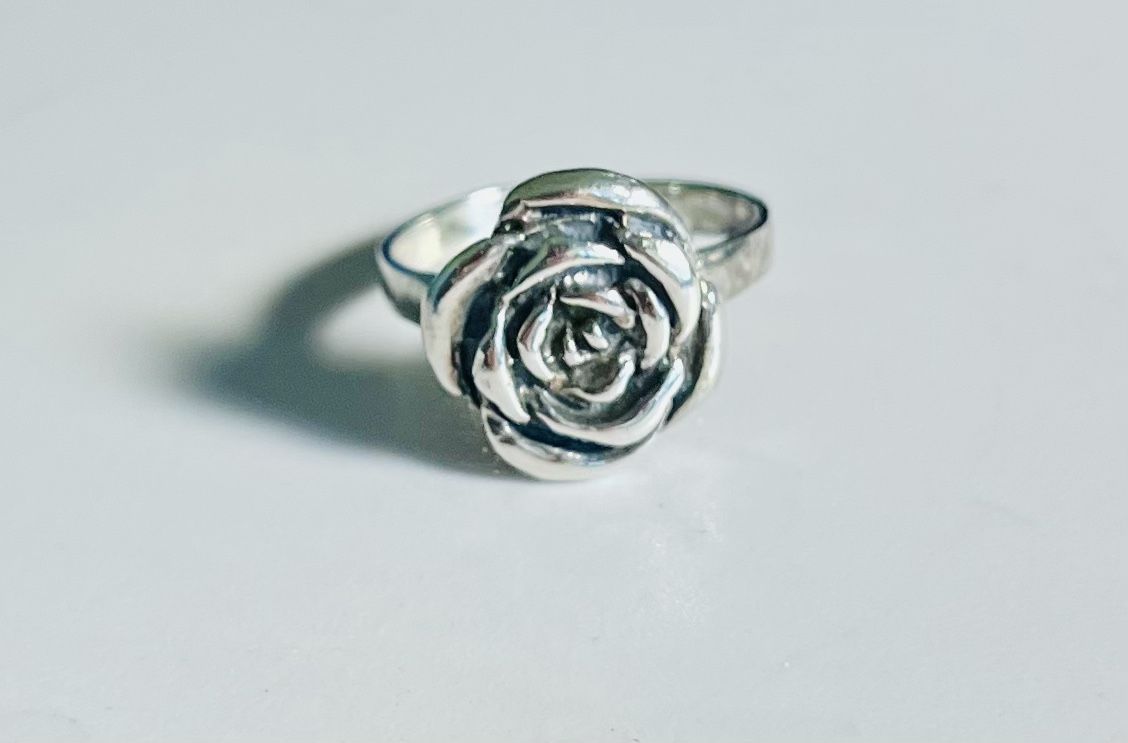 925 Sterling Rose Ring 7 3/4 