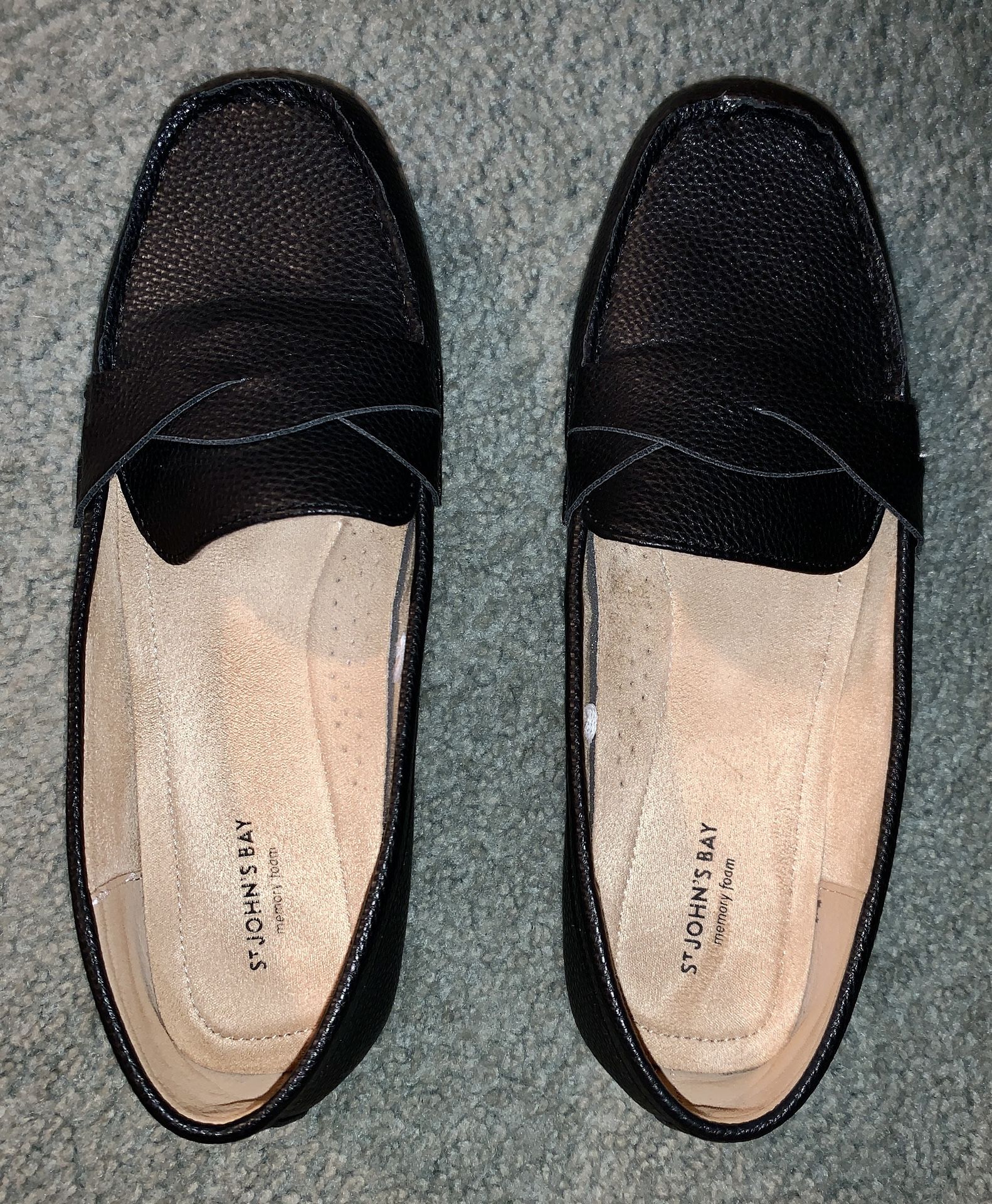 Women's St. John's Bay Flats 9.5 W