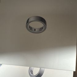 Oura Ring 4 Silver 