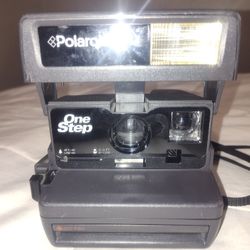 Polaroid 600 camera 