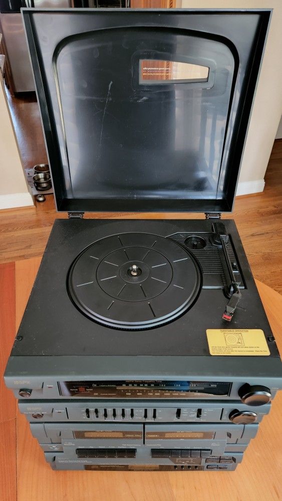 GPX S7799 CD/Radio/Cassette/Turntable Stereo System NEED