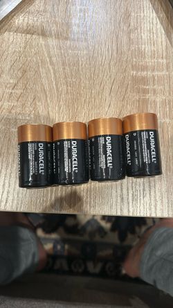 4 Duracell Battery 