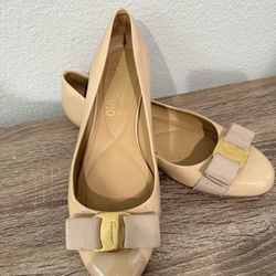 Ferragamo Flats 