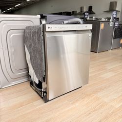 LG  24 Inch Full Console Dishwasher 