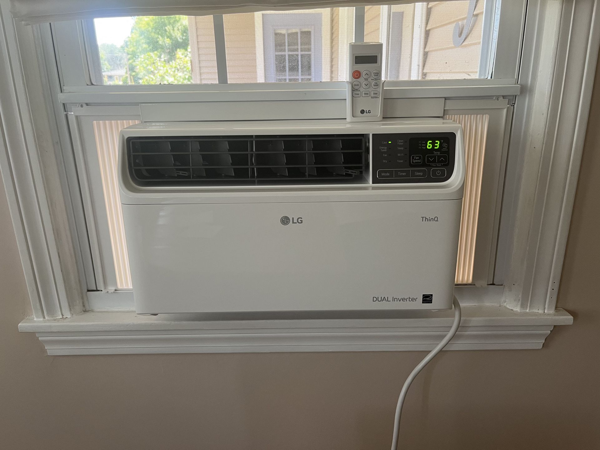 LG LW8022IVSM Dual inverter Air conditioner