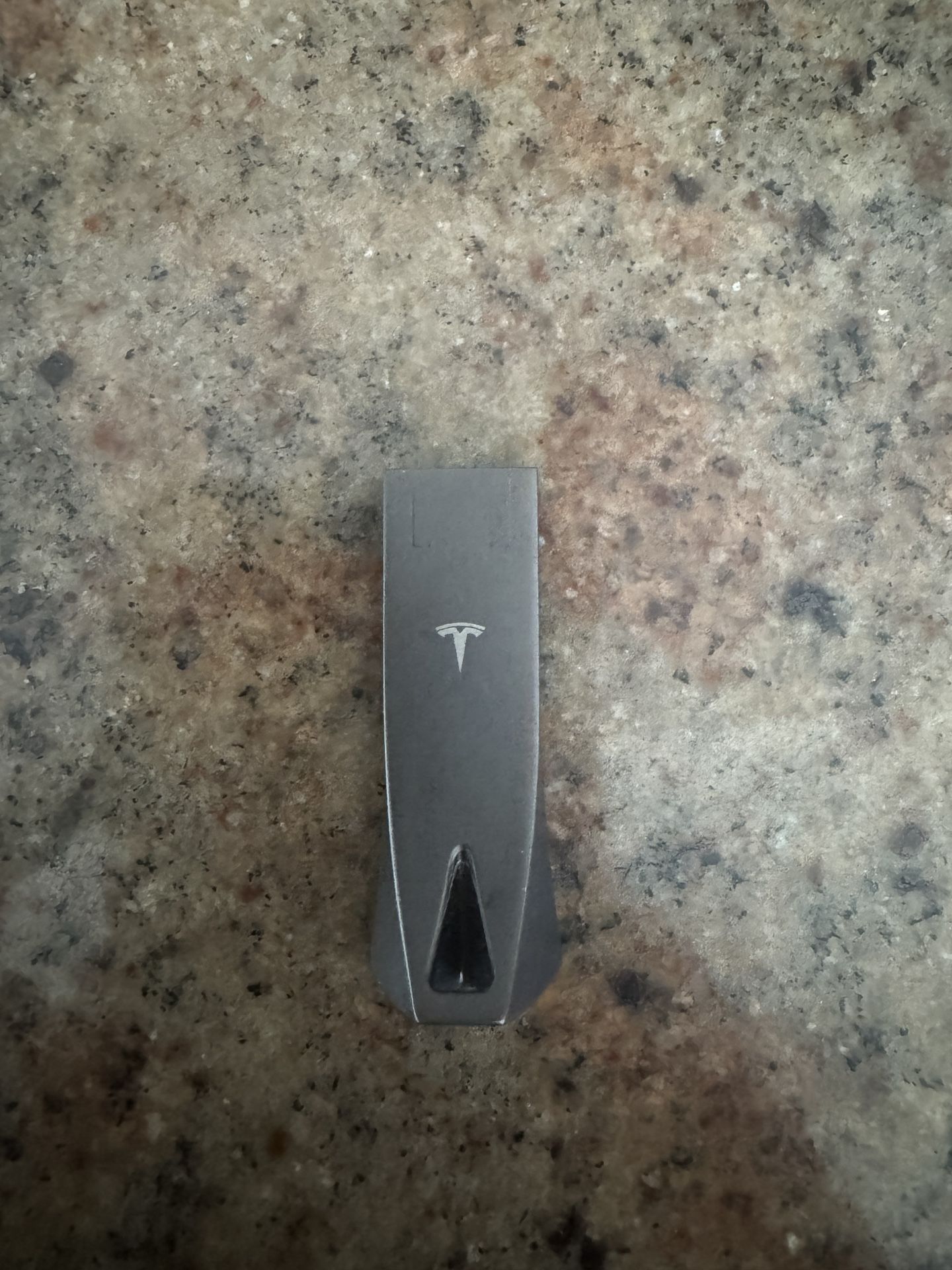 Tesla USB