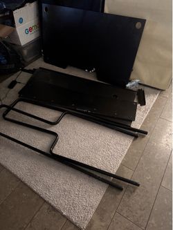 Computer desk
