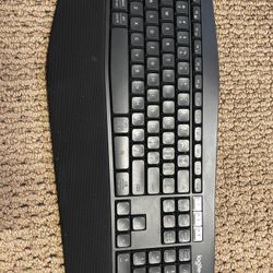 Logitech - MK850 Performance Full-size Wireless Keyboard