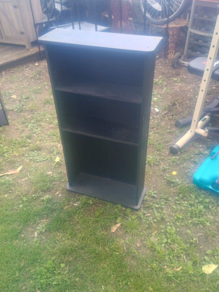 Solid Wooden Shelf With 3 Shelves