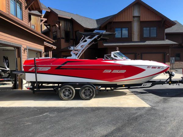 Mb sports 2015 b52 23 big surf/wake boat