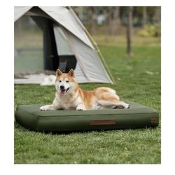 Inflatable pet bed