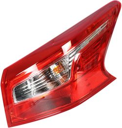 Nissan Sentra Tail Light  Right 