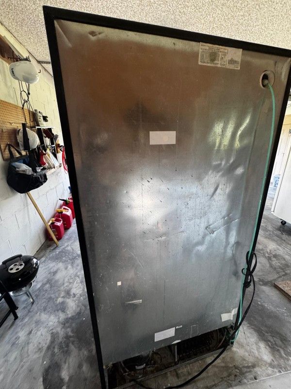 Frigidaire Refrigerator -