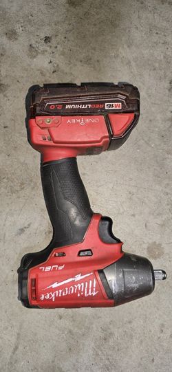 Milwaukee Fuel One Key M18 Impact Wrench w/ Battery 