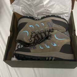Hiking Shoes 