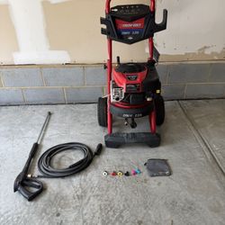 Troy Bilt 2700 PSI   Pressure Washer