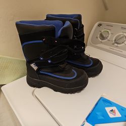 Boy's Snow Boots