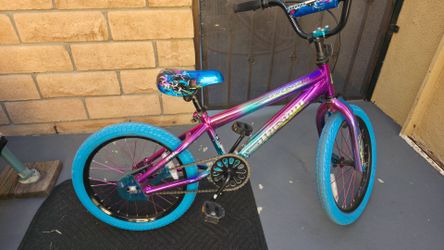 Girls bike for 4 to 7 year age