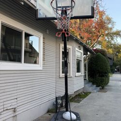 Spalding Basketball Hoop