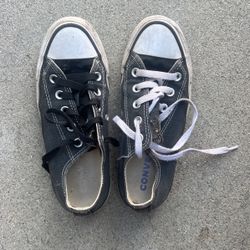 Unisex Black Converse Low Tops