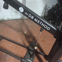 DB Method Squat Machine