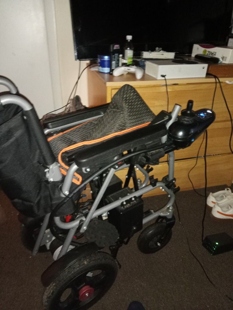 Smart Wheelchair It Talks