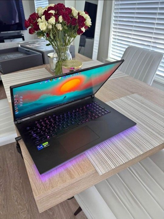 Asus Rog Strix Scar 18, RTX 4090, Mini Led, i9 14th Gen