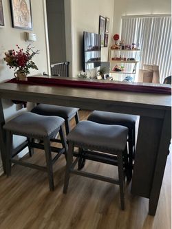 Dinning table