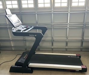SOLE F85 TREADMILL