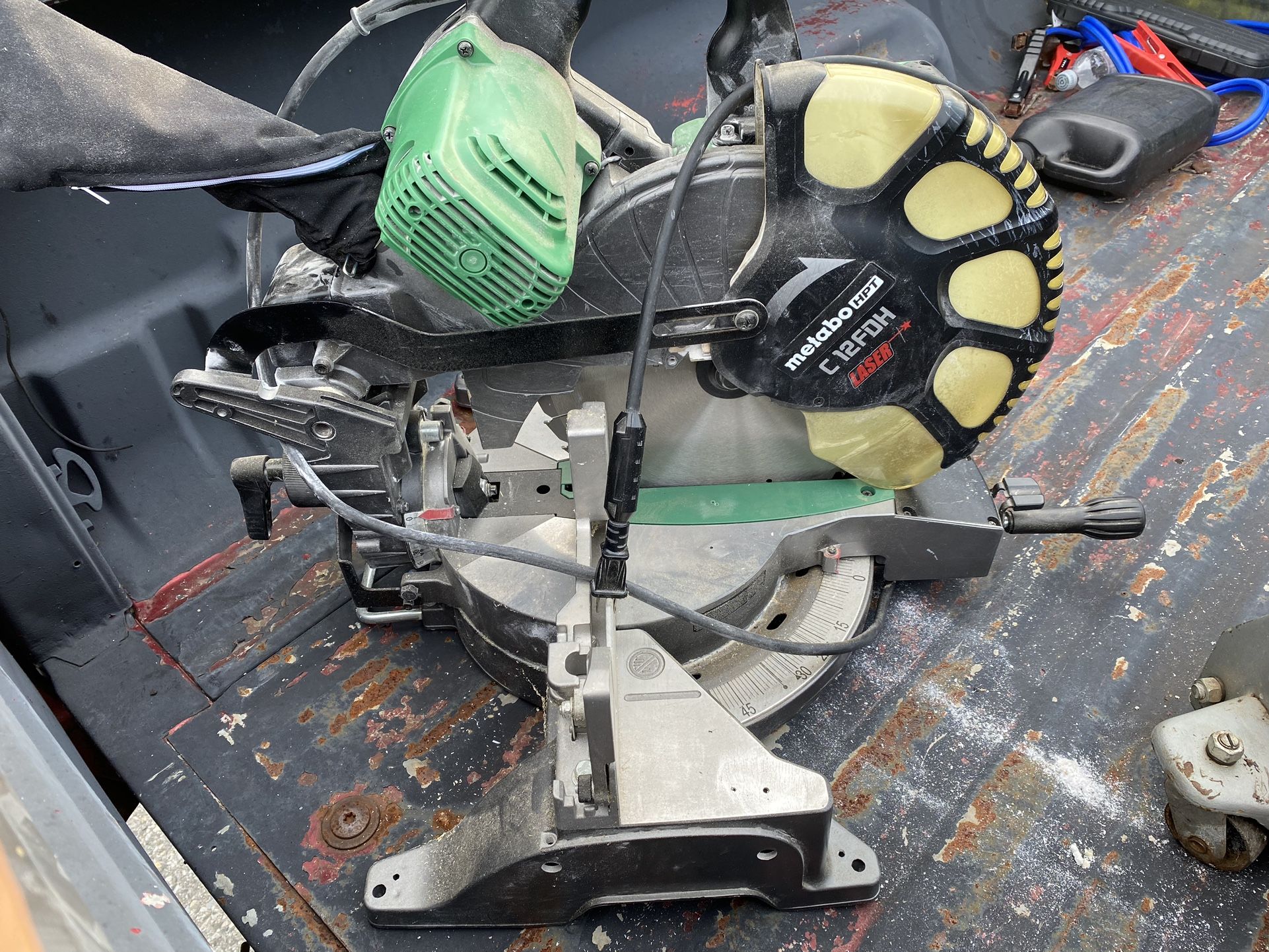Dual Bevel Miter Saw 12 Inch C 12FDH With Lazer Marker