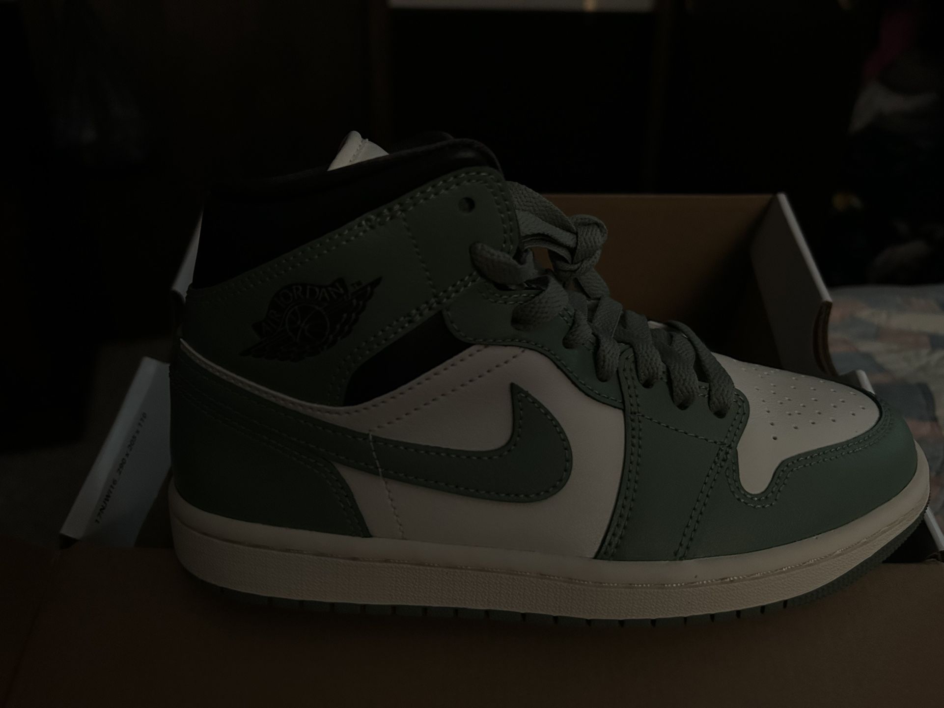4 Wmns Air Jordan 1 Mid 'Jade Smoke'