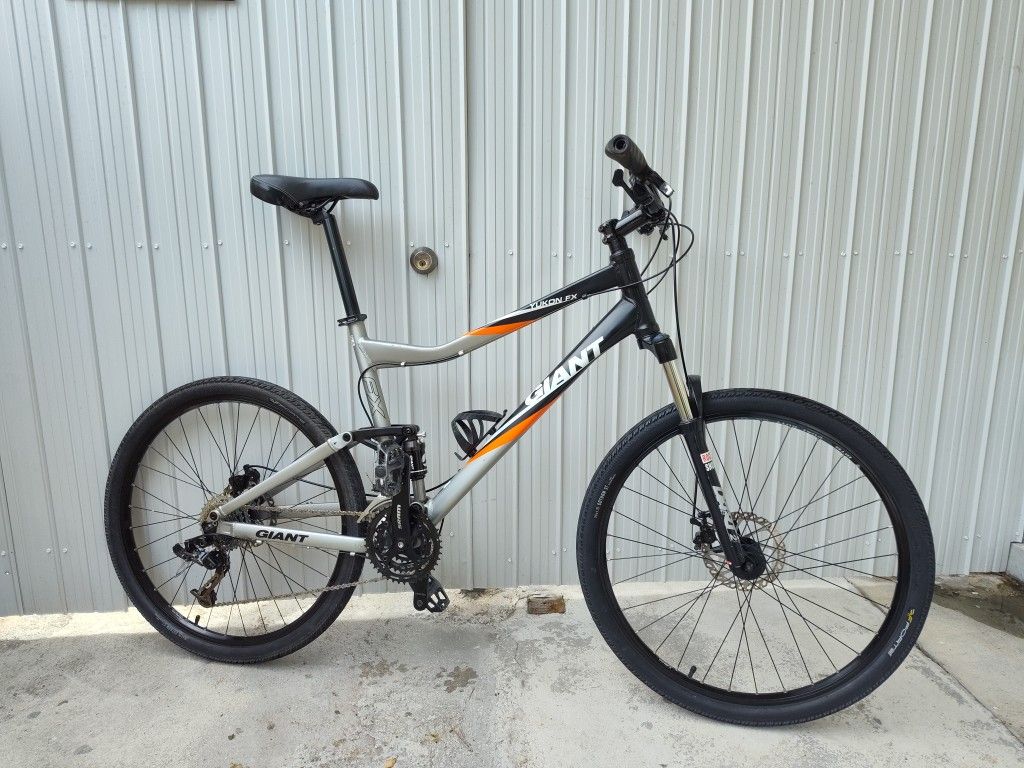 Bicycle Giant Yukon Fx3 Full Suspension 29 Inch Full Suspension Raleigh Yukon Bike Giant Yukon Bicycle Giant Yukon Fx3 Full Suspension 29 Inch Full Suspension Raleigh Yukon Bike Giant Yukon