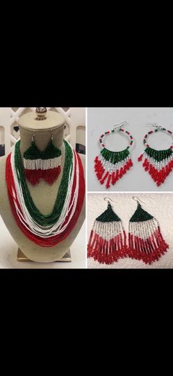 Hand Beaded Chiquira Necklace Set - Conjunto Collar Y Artes, Chiquira