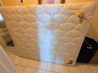 Queen mattress