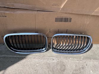 2011 BMW 325 ix Oem grill