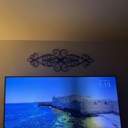 65 Inch Samsung Smart TV