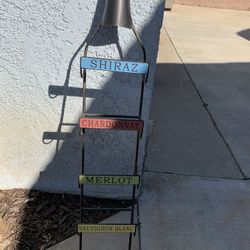 Wine Rack Wall Hanger - 5 bottles