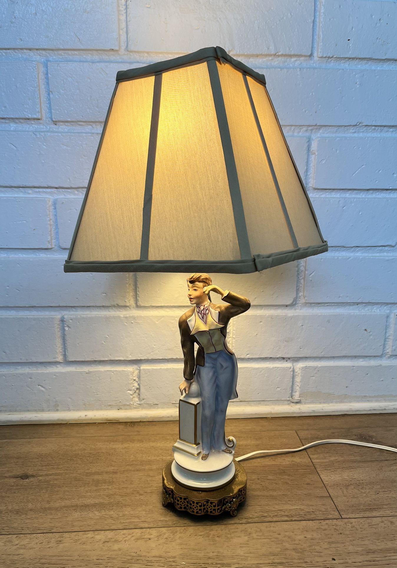 Antique Porcelain Man in a Suit in the Capodimonte Style Table Lamp Figurine