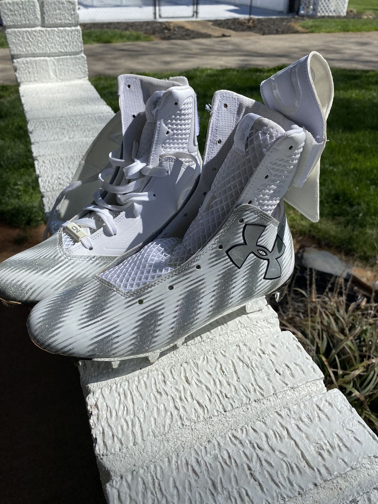 Cam newton cleats best sale 6.5