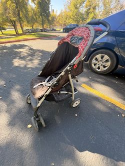 Graco LightRider Stroller -Great Condition - Lightweight and Compact