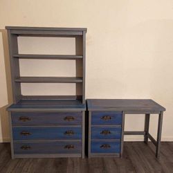 Desk And Dresser With Bookshelf 