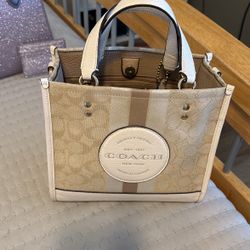 Coach Tote