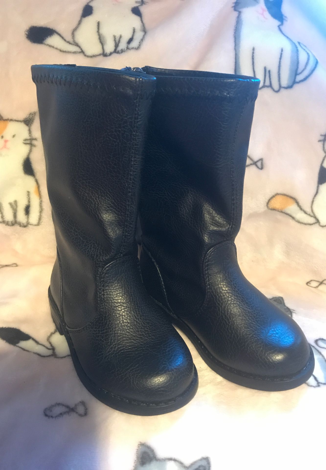 Boots size 5