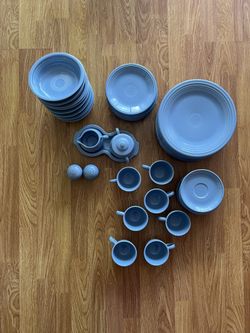 Vintage Fiestaware Dinner Set in Retired Color Periwinkle Blue. Made in the USA. 